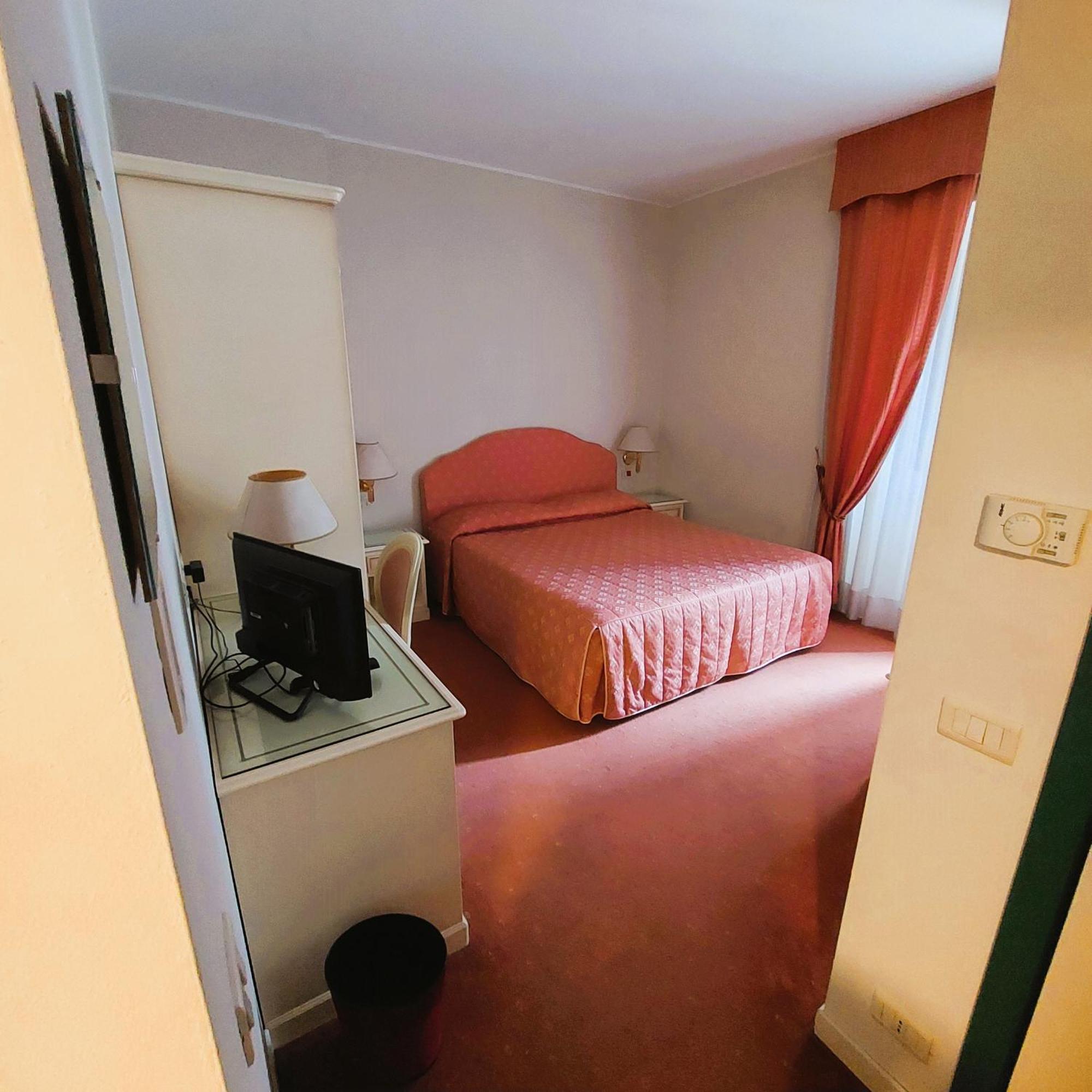 Albergo Ristorante Bigiu Sant'Omobono Imagna Exteriör bild
