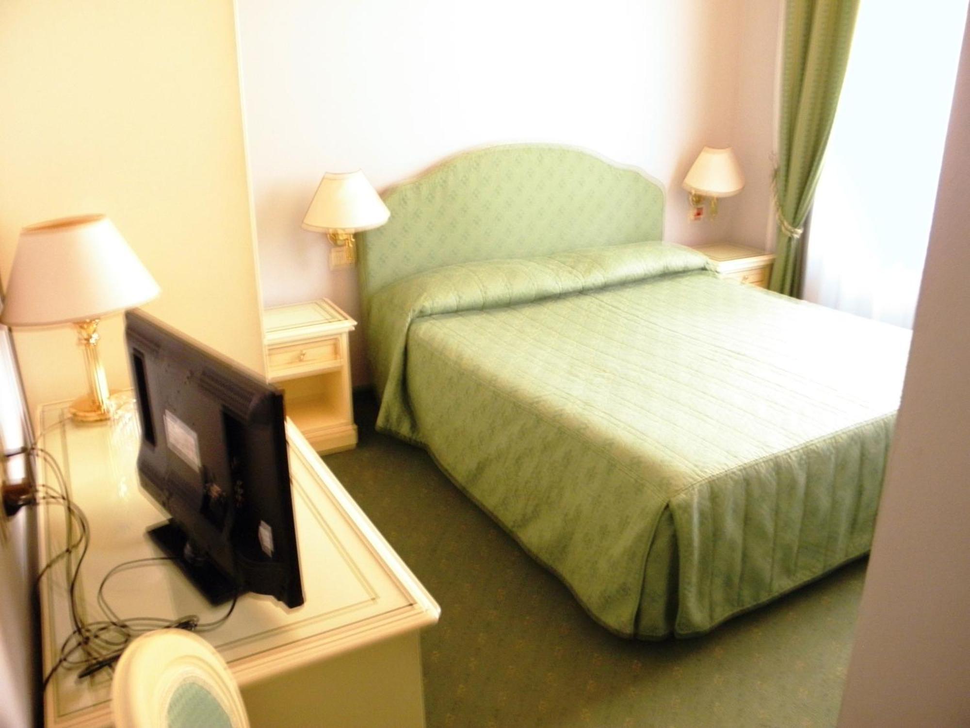 Albergo Ristorante Bigiu Sant'Omobono Imagna Exteriör bild