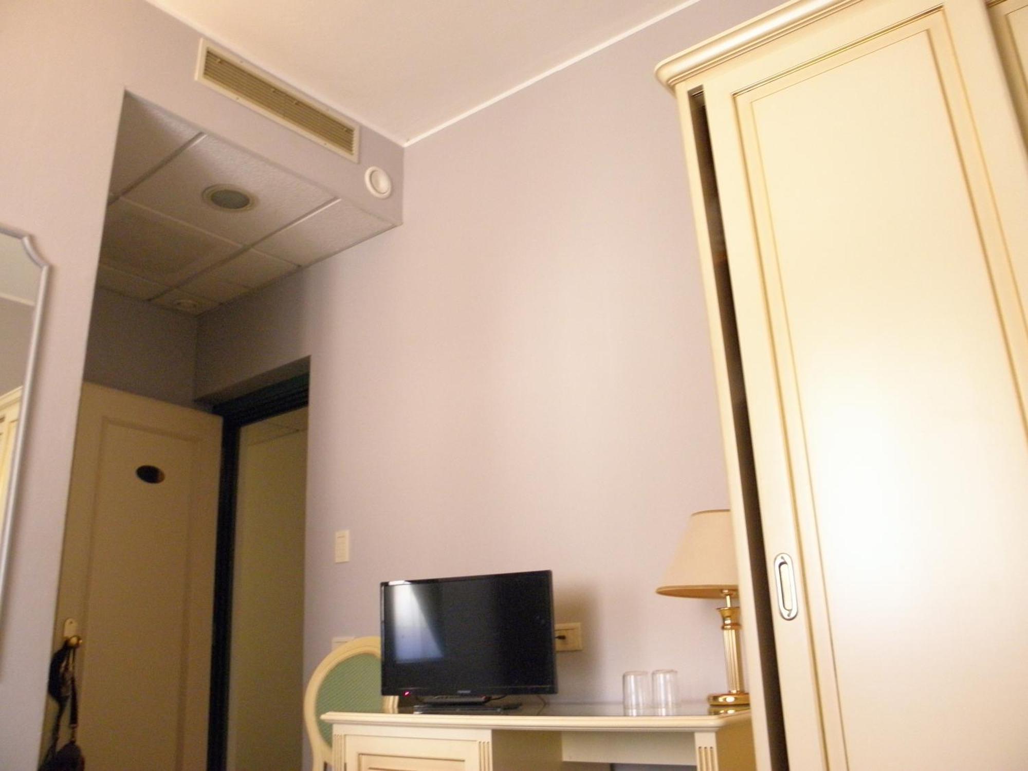 Albergo Ristorante Bigiu Sant'Omobono Imagna Exteriör bild
